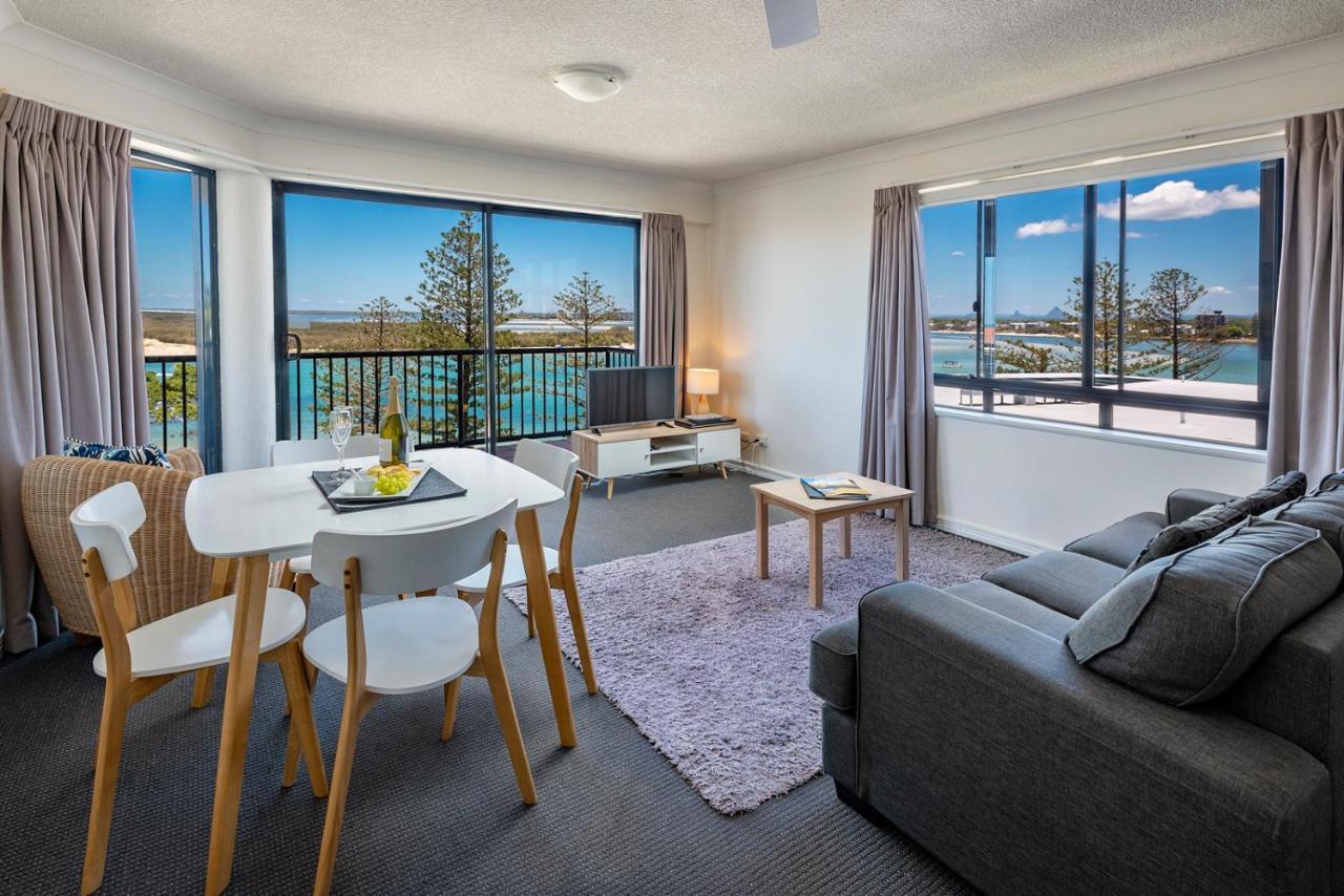 Belaire Place Motel Apartments Калаундра Экстерьер фото